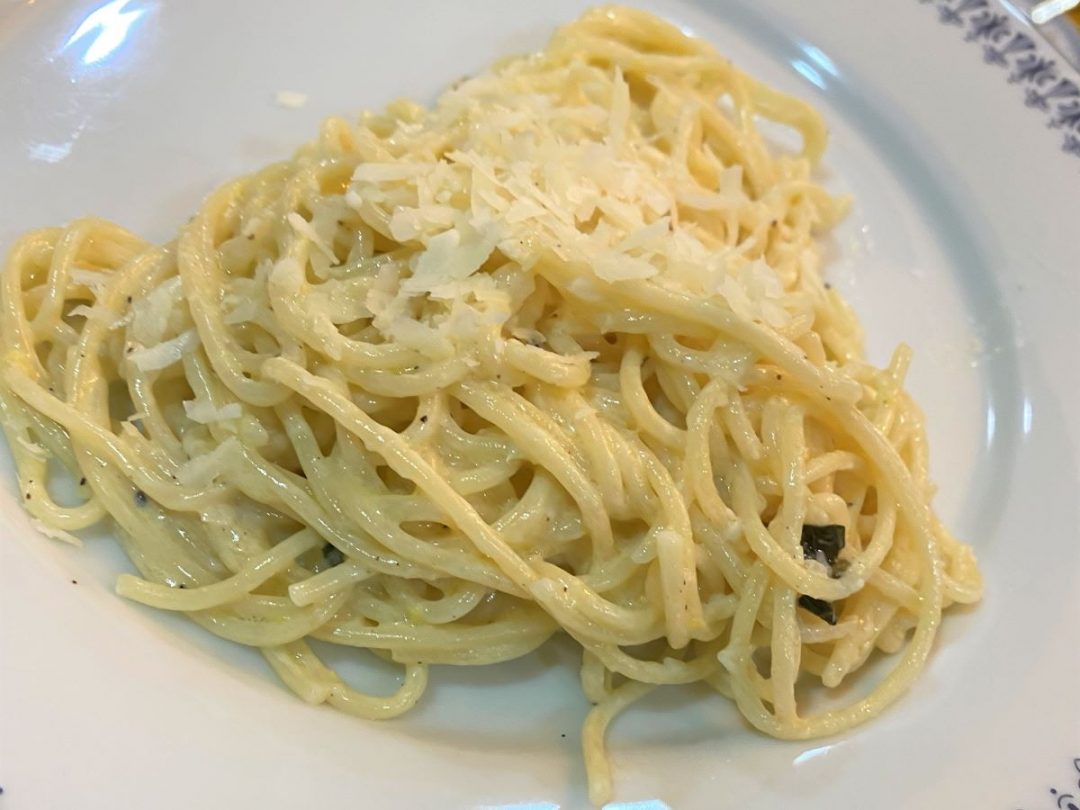 Spaghetti with Lemon and Olive Oil – Tita Meg Cooks